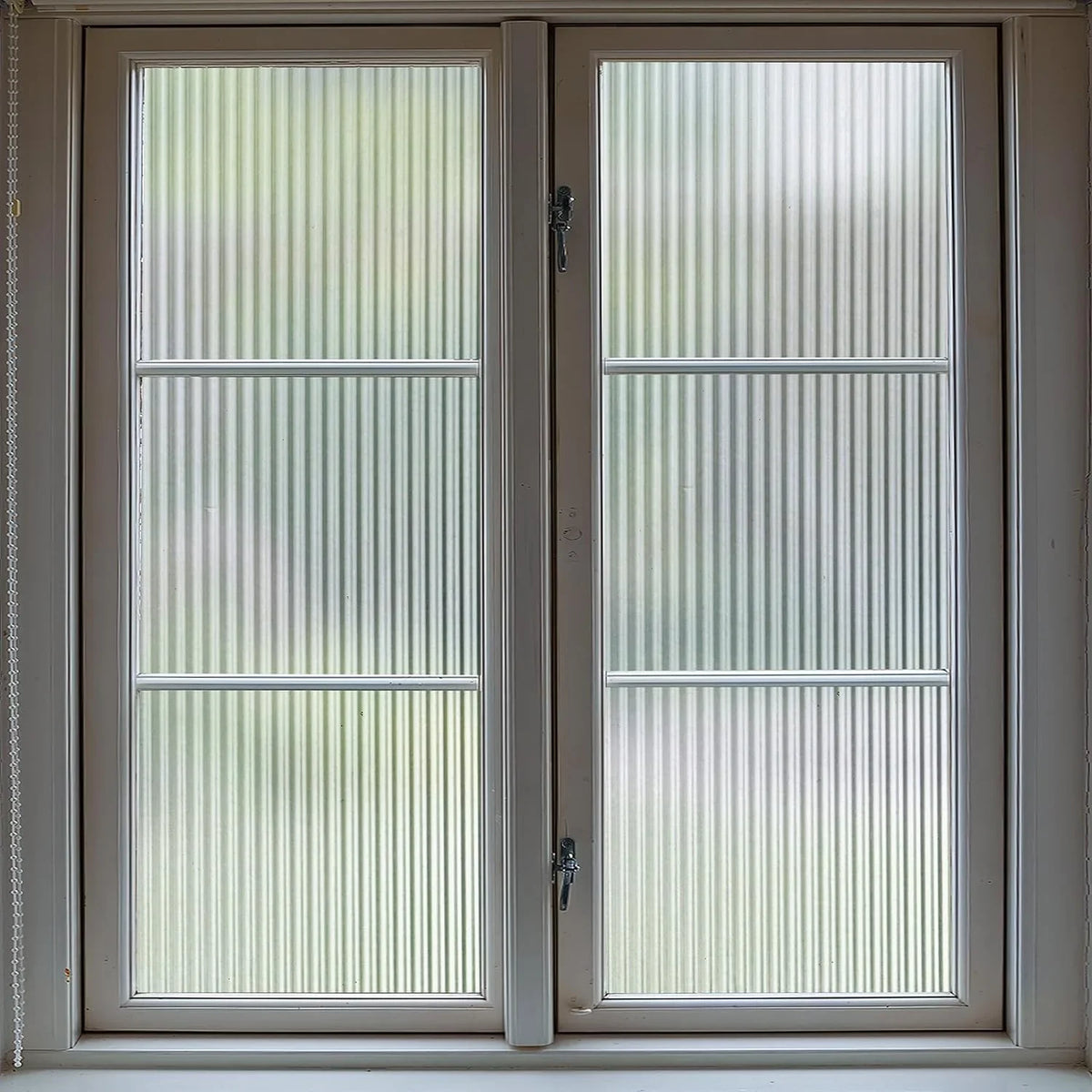 BSHAPPLUS 17.7"x78.7"Reeded Glass Window Privacy Film,Fluted Glass Window Film,Frosted Window Sticker,3D Window Decals Non Adhesive for Bathroom Living Room Office